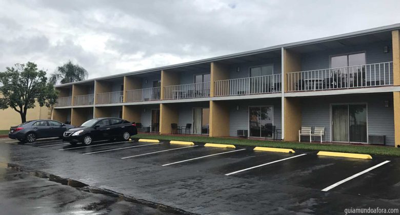 estacionamento-celebration-min-780x419 Celebration Suites Orlando - Hotel com atendimento em português estacionamento-celebration-min-780x419 Celebration Suites Orlando - Hotel com atendimento em português