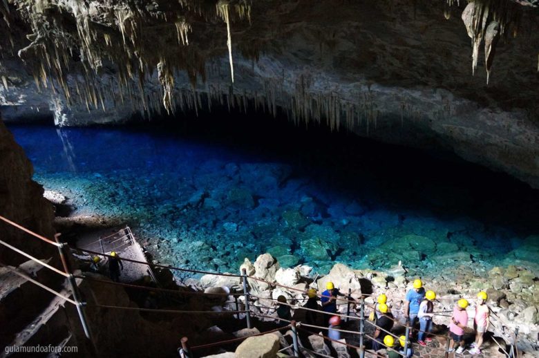 Gruta do Lago Azul