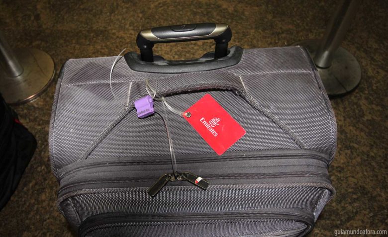 mala-protegida-min-780x477 Como se proteger de roubos de malas no aeroporto! mala-protegida-min-780x477 Como se proteger de roubos de malas no aeroporto!