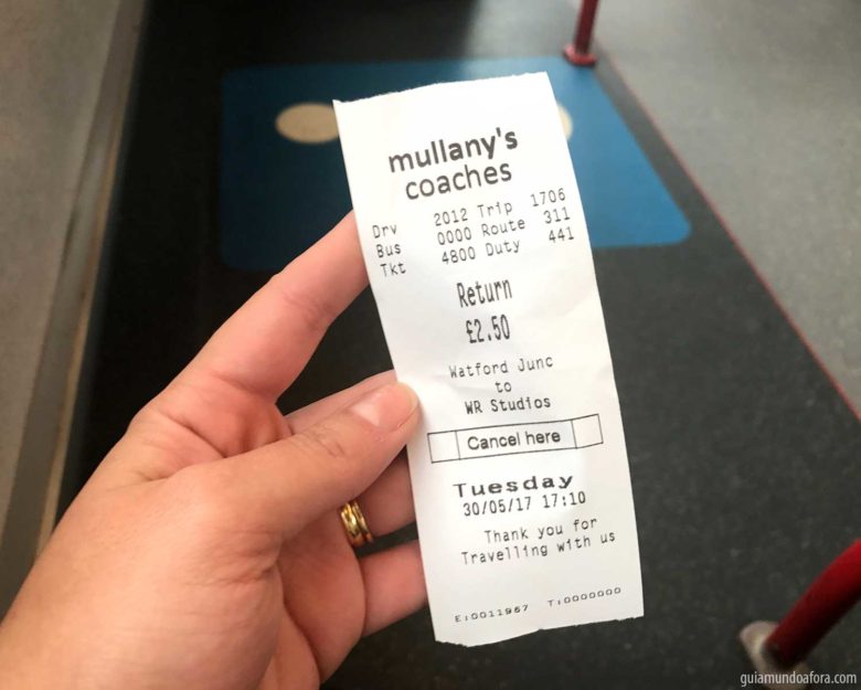 ticket-onibus-harry-potter-min-780x625 Quanto custa e como chegar nos Estúdios do Harry Potter em Londres? ticket-onibus-harry-potter-min-780x625 Quanto custa e como chegar nos Estúdios do Harry Potter em Londres?
