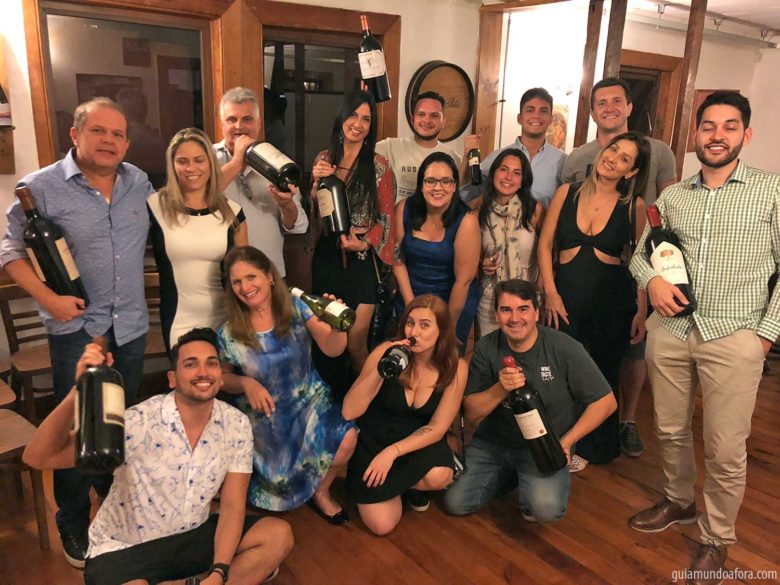 grupo-curso-vinhos-min-780x585 Mini curso de vinhos em Santiago em português: Wine Taste 360 grupo-curso-vinhos-min-780x585 Mini curso de vinhos em Santiago em português: Wine Taste 360